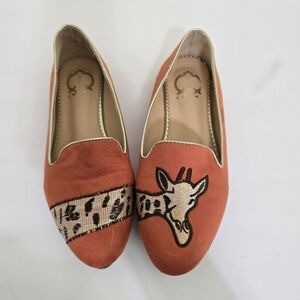 C WONDER size 7 Pointed Toe Flats Giraffe Print Suede Orange Embroidered Flatgee